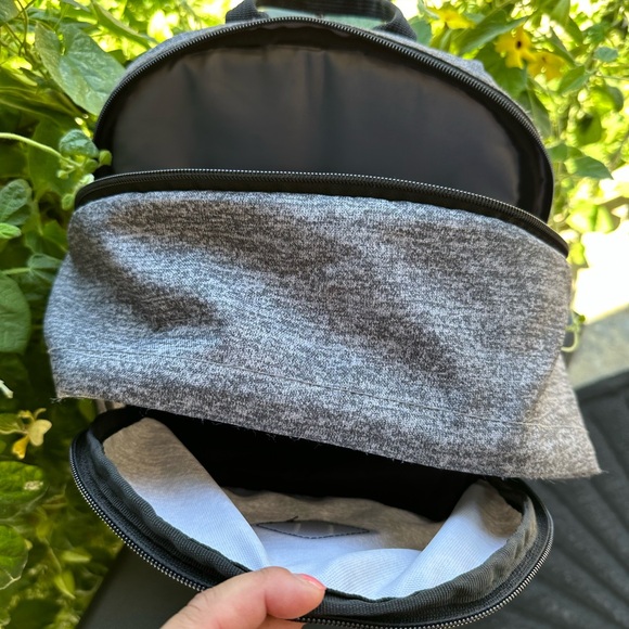 Adidas Backpack - Picture 3 of 4